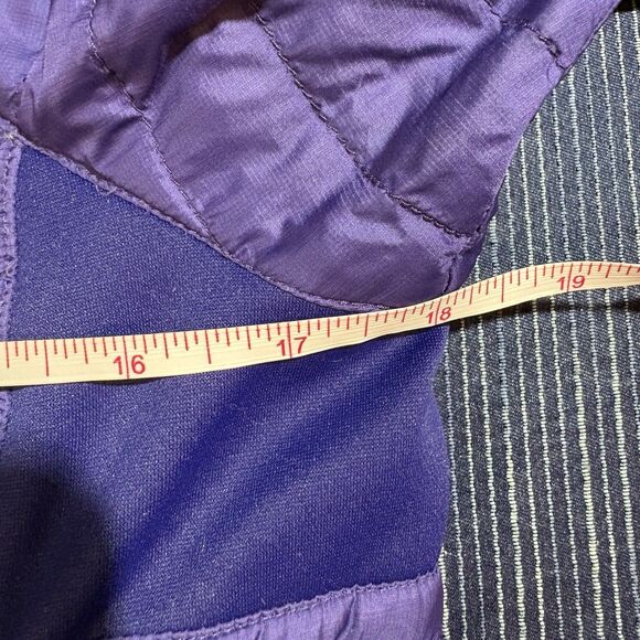 Eddie Bauer First Ascent Down Jacket XS Purple Hooded Lightweight Puffer Hiking - Picture 7 of 9